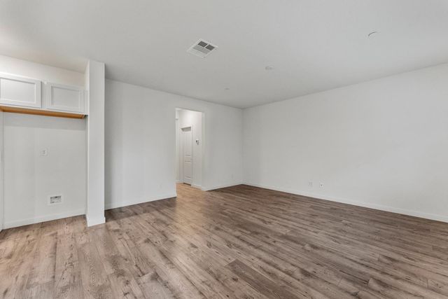 3305 America Dr, Lincoln, CA 95648