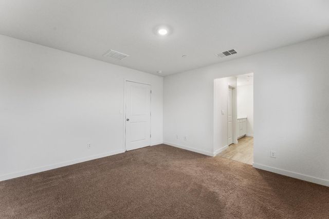 3305 America Dr, Lincoln, CA 95648