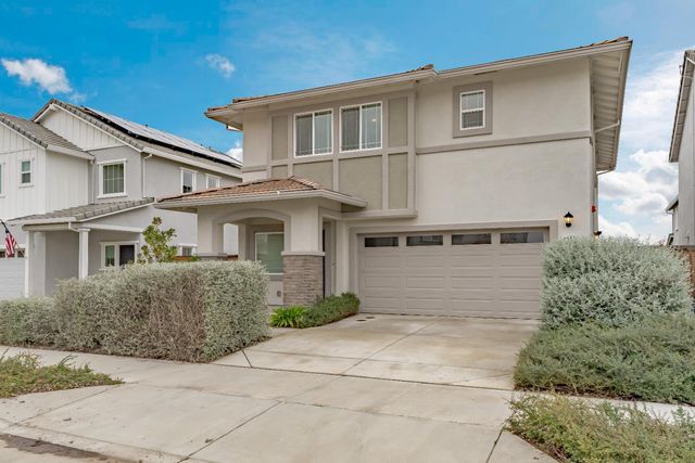 3305 America Dr, Lincoln, CA 95648