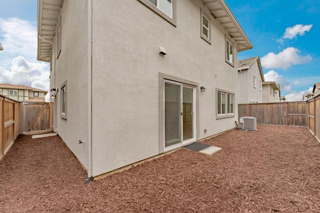 3305 America Dr, Lincoln, CA 95648