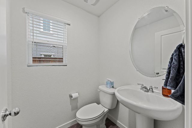 3305 America Dr, Lincoln, CA 95648