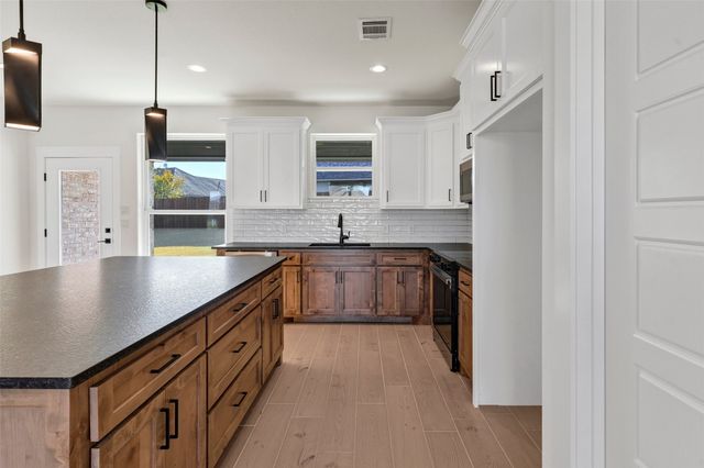 3306 Promenade Court, Granbury, TX 76049