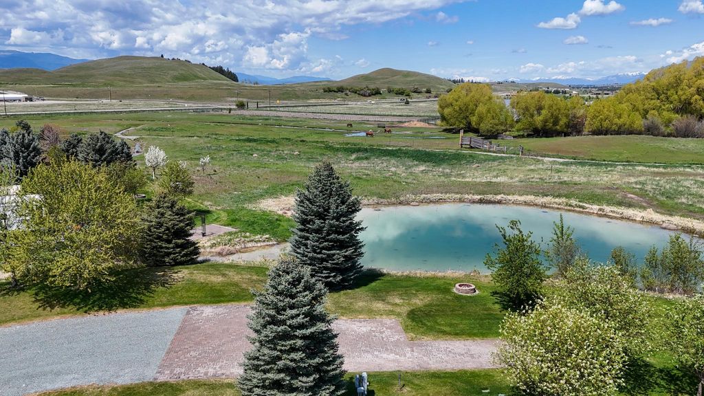 446 Kingfisher Loop, Eureka, MT 59917 photo 6