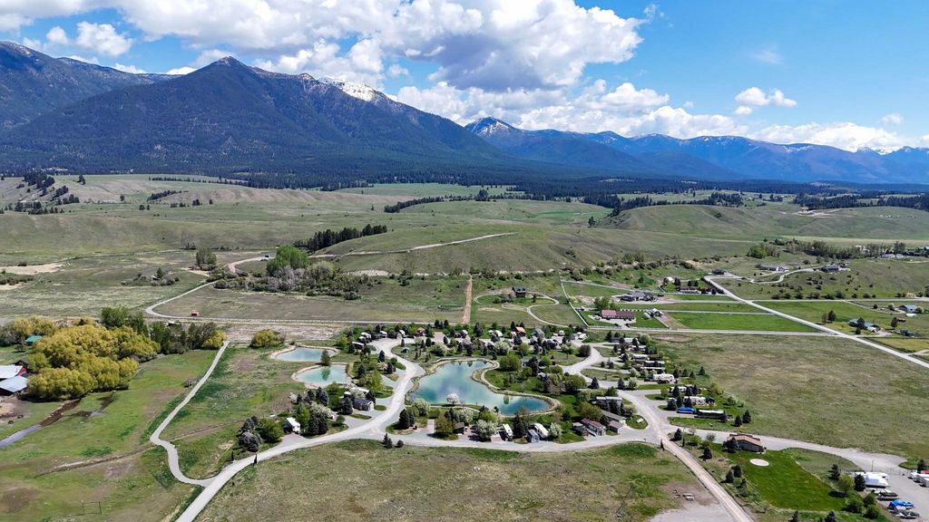 446 Kingfisher Loop, Eureka, MT 59917 photo 8
