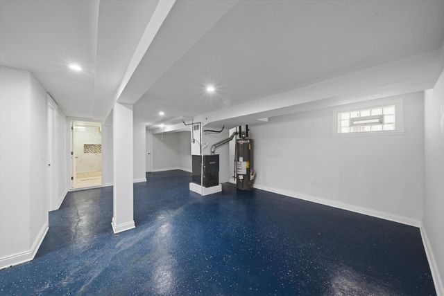 3853 W 83rd Place, Chicago, IL 60652