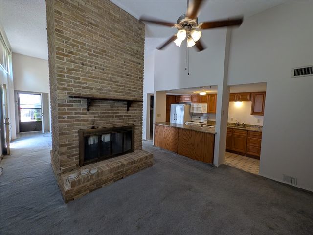 1865 Place One Lane, Garland, TX 75042
