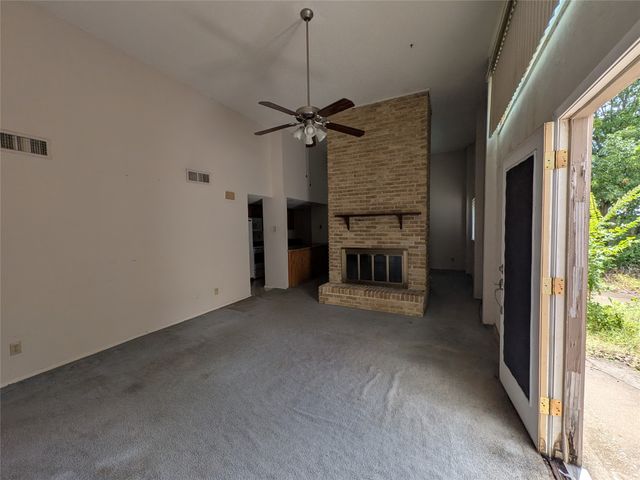 1865 Place One Lane, Garland, TX 75042