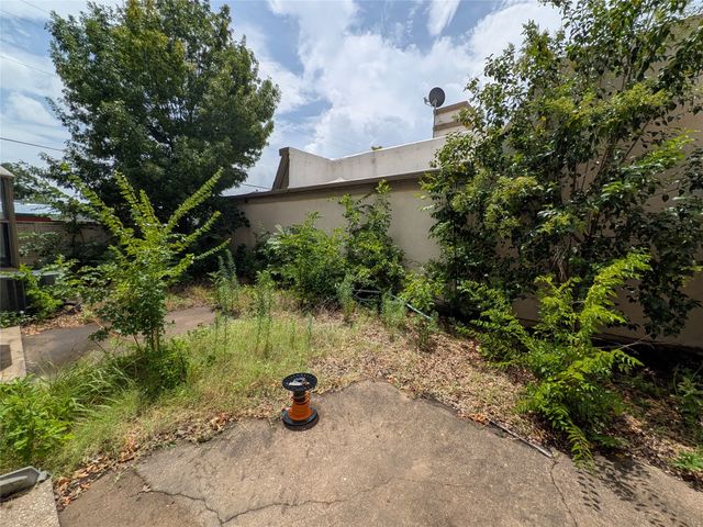 1865 Place One Lane, Garland, TX 75042