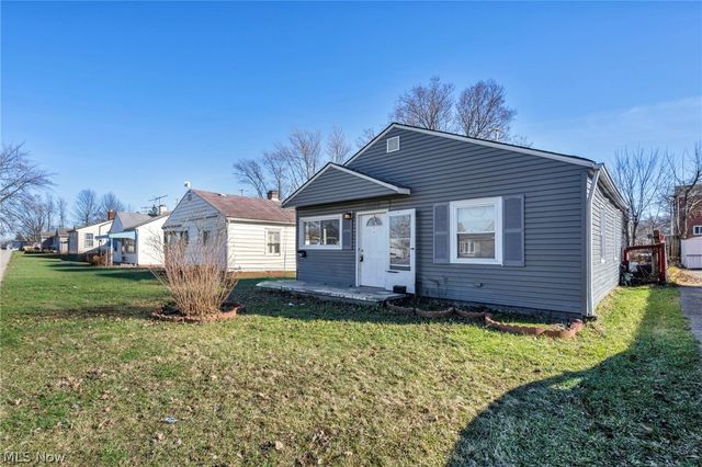 12309 Brookfield Avenue, Cleveland, OH 44135