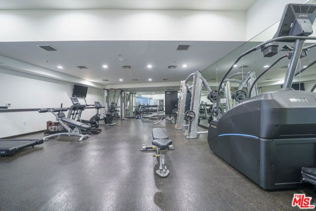 655 S Hope Street 704, Los Angeles, CA 90017