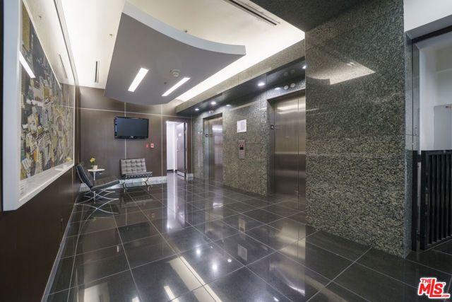 655 S Hope Street 704, Los Angeles, CA 90017