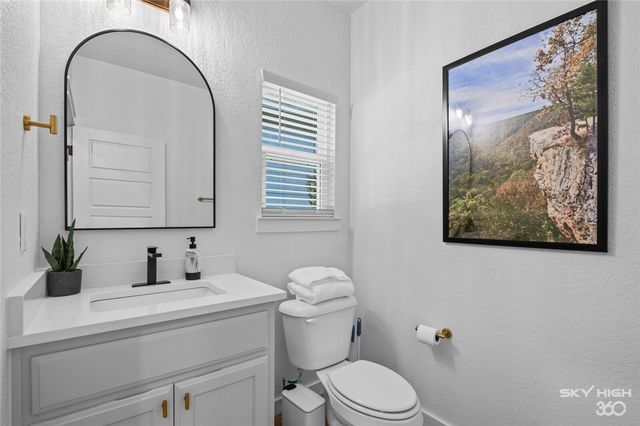 5 Blandford Lane, Bella Vista, AR 72715