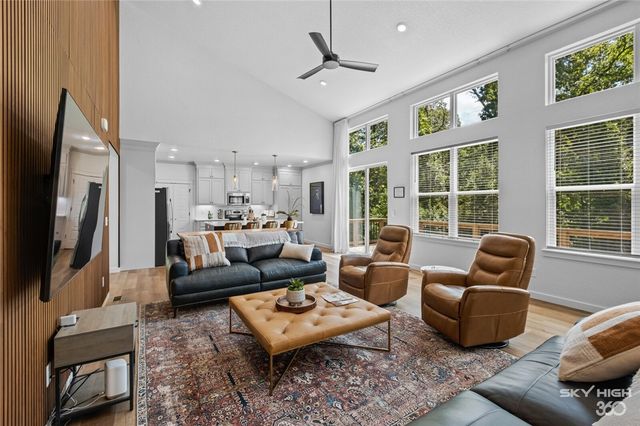 5 Blandford Lane, Bella Vista, AR 72715