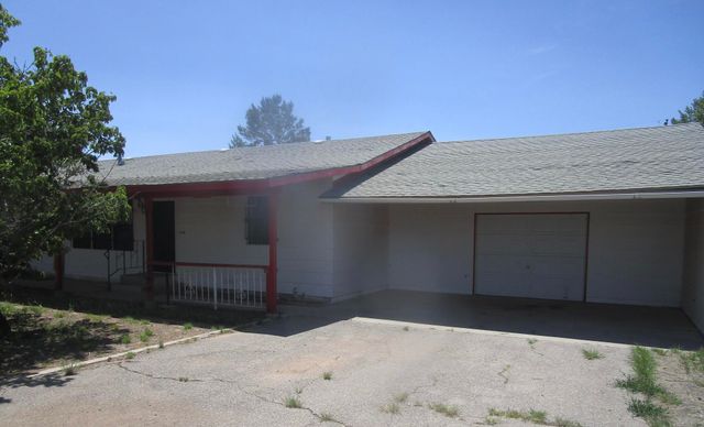212 E TINGLEY Avenue, Moriarty, NM 87035