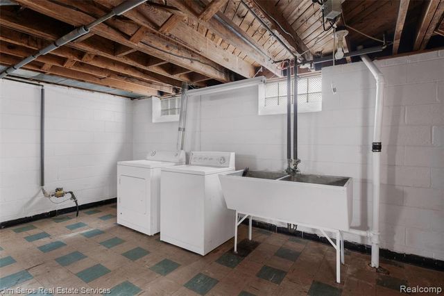 21970 Moross Road, Detroit, MI 48236