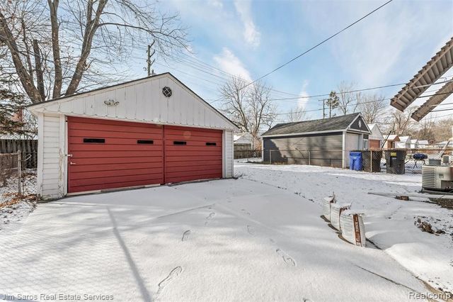 21970 Moross Road, Detroit, MI 48236