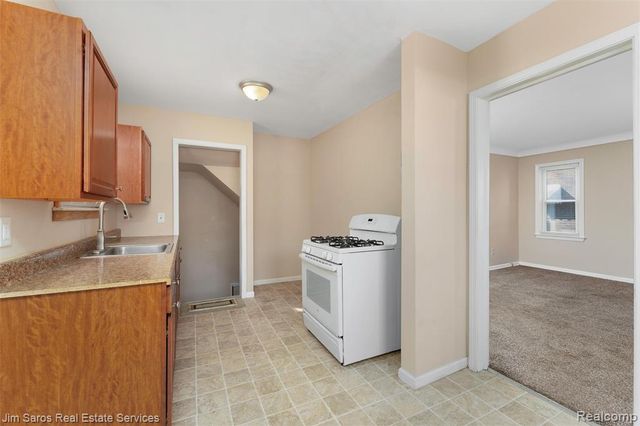 21970 Moross Road, Detroit, MI 48236