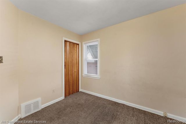 21970 Moross Road, Detroit, MI 48236