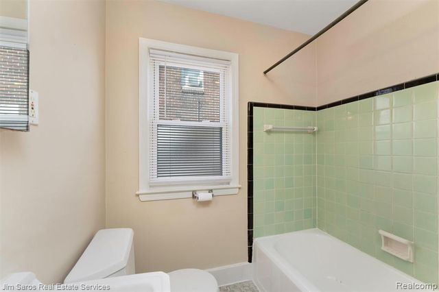 21970 Moross Road, Detroit, MI 48236