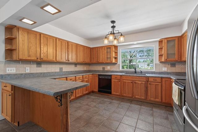 18410 30TH STREET, Lutz, FL 33559