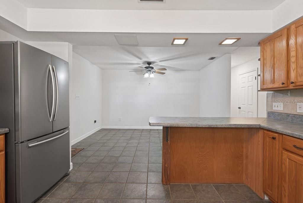 Image 20 of property listing at 18410 30TH STREET, Lutz, FL 33559