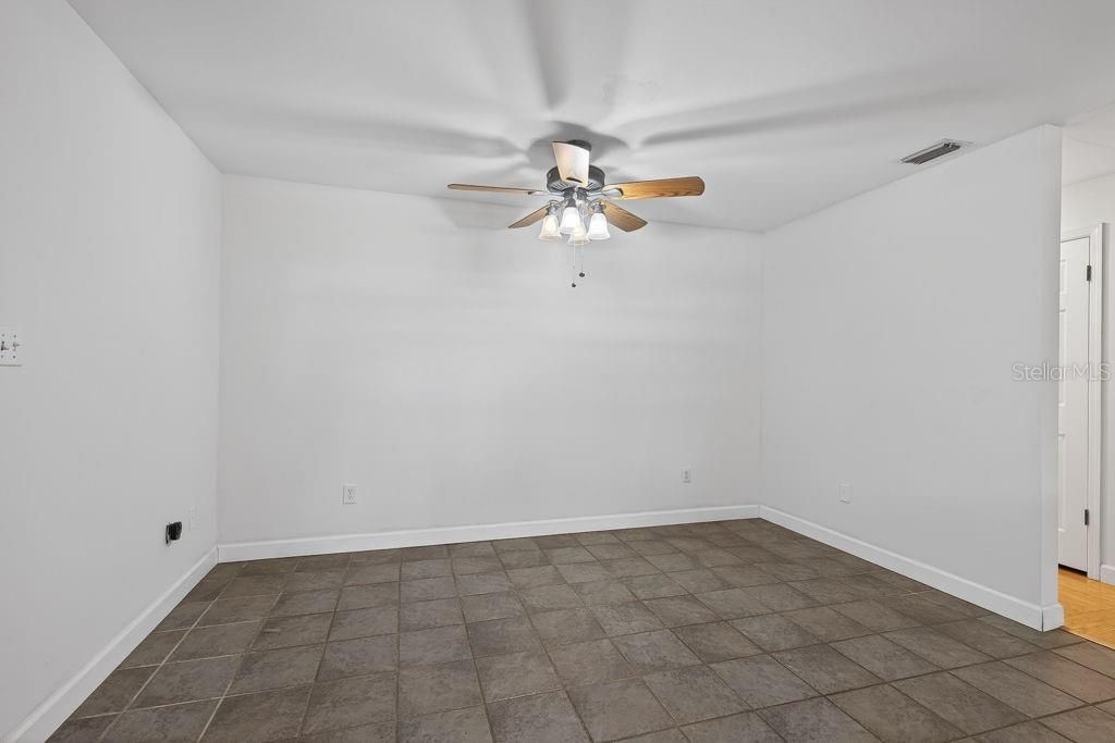 Image 21 of property listing at 18410 30TH STREET, Lutz, FL 33559