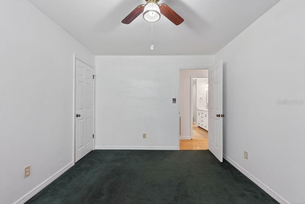 Image 34 of property listing at 18410 30TH STREET, Lutz, FL 33559