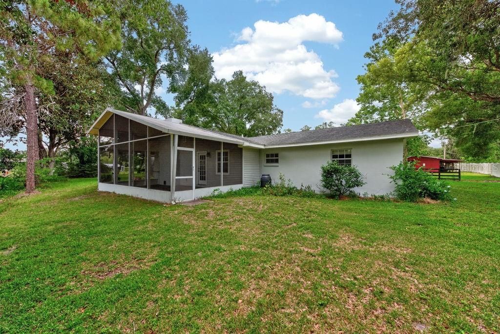 Image 40 of property listing at 18410 30TH STREET, Lutz, FL 33559