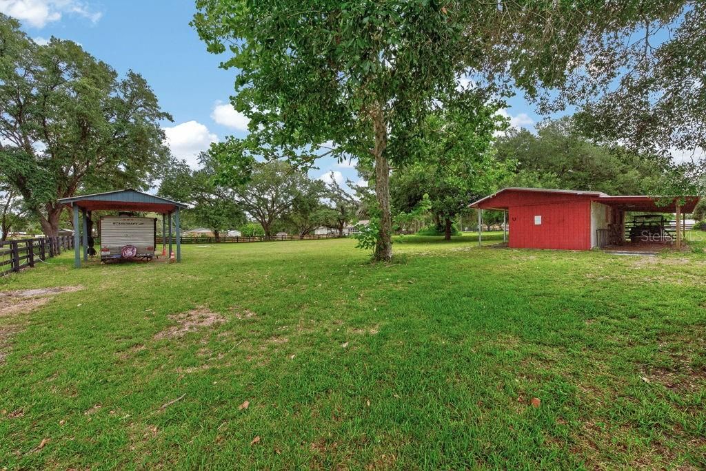 Image 44 of property listing at 18410 30TH STREET, Lutz, FL 33559
