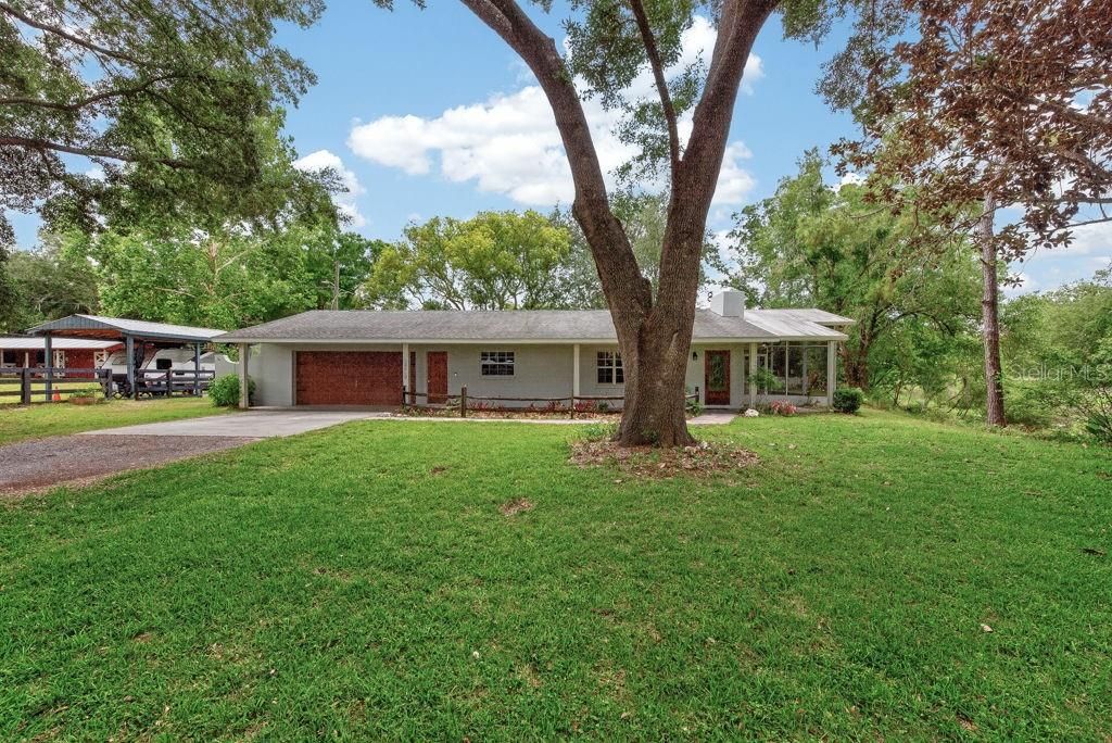 Image 63 of property listing at 18410 30TH STREET, Lutz, FL 33559