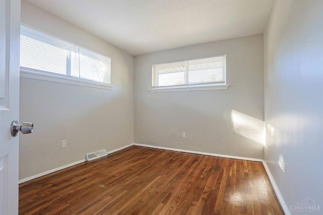 4310 Sunburst Lane, Cincinnati, OH 45238
