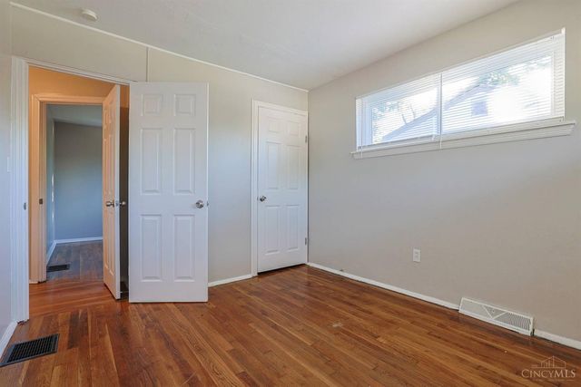 4310 Sunburst Lane, Cincinnati, OH 45238