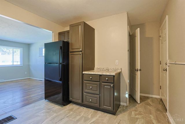 4310 Sunburst Lane, Cincinnati, OH 45238
