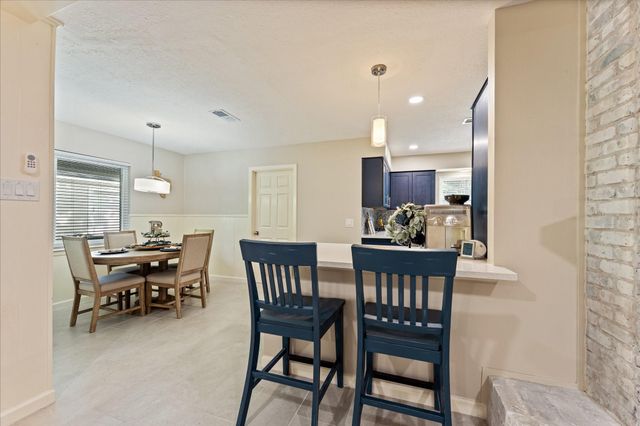 11314 Hillcroft Avenue, Houston, TX 77035