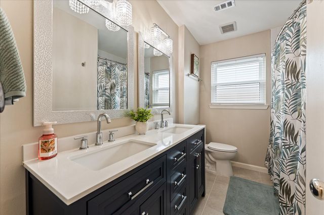 11314 Hillcroft Avenue, Houston, TX 77035