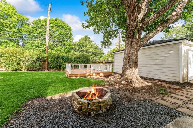 11314 Hillcroft Avenue, Houston, TX 77035