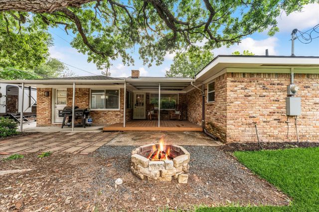 11314 Hillcroft Avenue, Houston, TX 77035