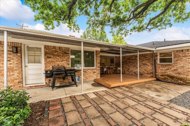 11314 Hillcroft Avenue, Houston, TX 77035