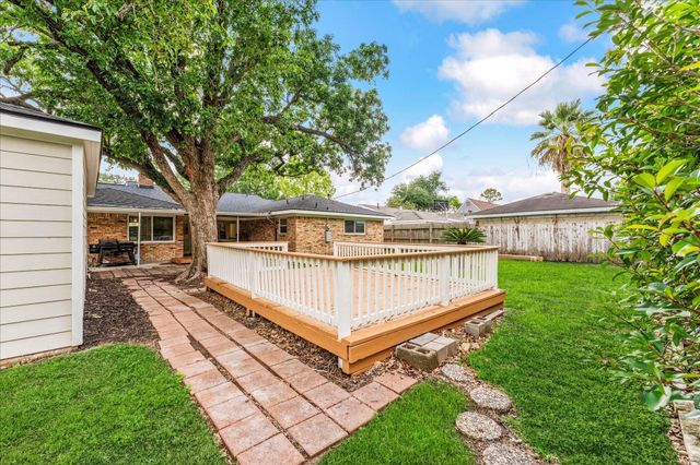 11314 Hillcroft Avenue, Houston, TX 77035