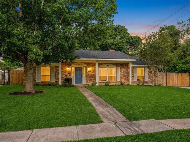 11314 Hillcroft Avenue, Houston, TX 77035