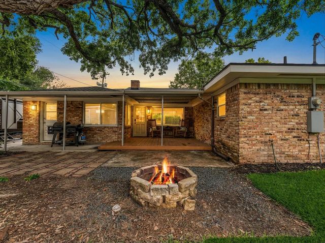 11314 Hillcroft Avenue, Houston, TX 77035