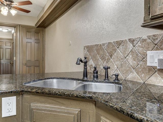 907 Leisure Drive, Midwest City, OK 73110