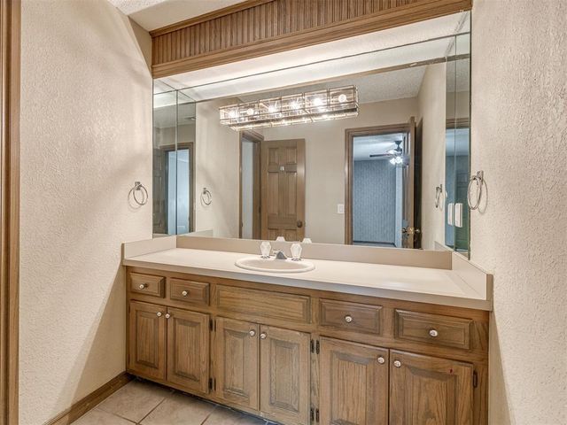 907 Leisure Drive, Midwest City, OK 73110