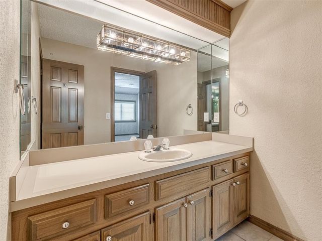 907 Leisure Drive, Midwest City, OK 73110