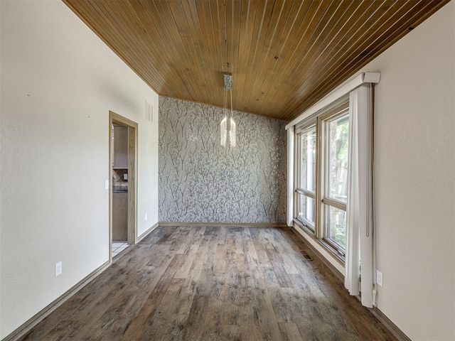 907 Leisure Drive, Midwest City, OK 73110