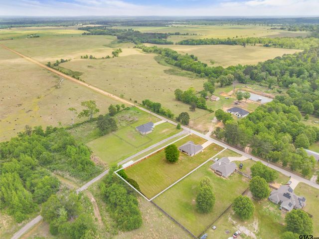 16889 C R 3224, Winona, TX 75792