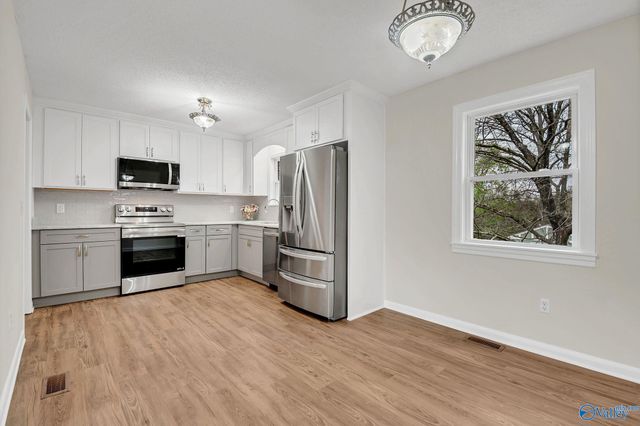 4704 Whitehall Drive NW, Huntsville, AL 35816