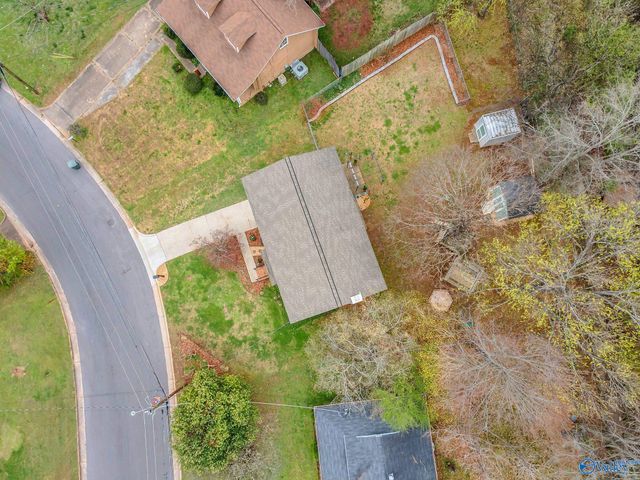 4704 Whitehall Drive NW, Huntsville, AL 35816