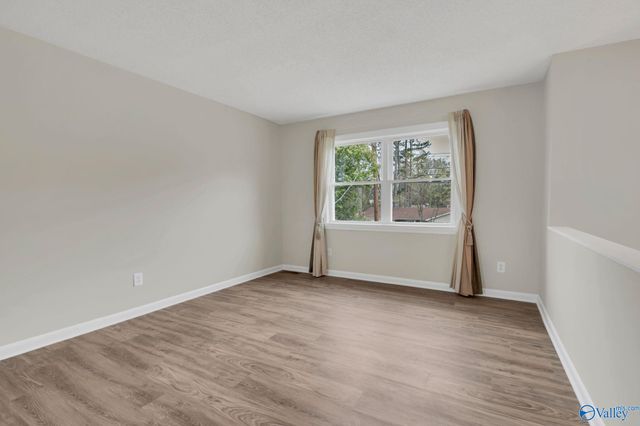 4704 Whitehall Drive NW, Huntsville, AL 35816