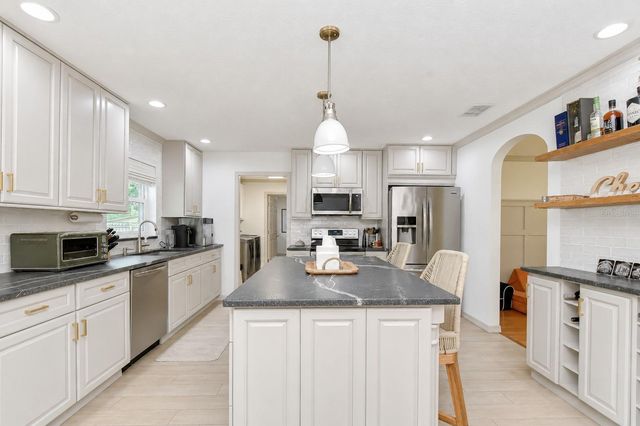 4206 HELENE PLACE, Valrico, FL 33594